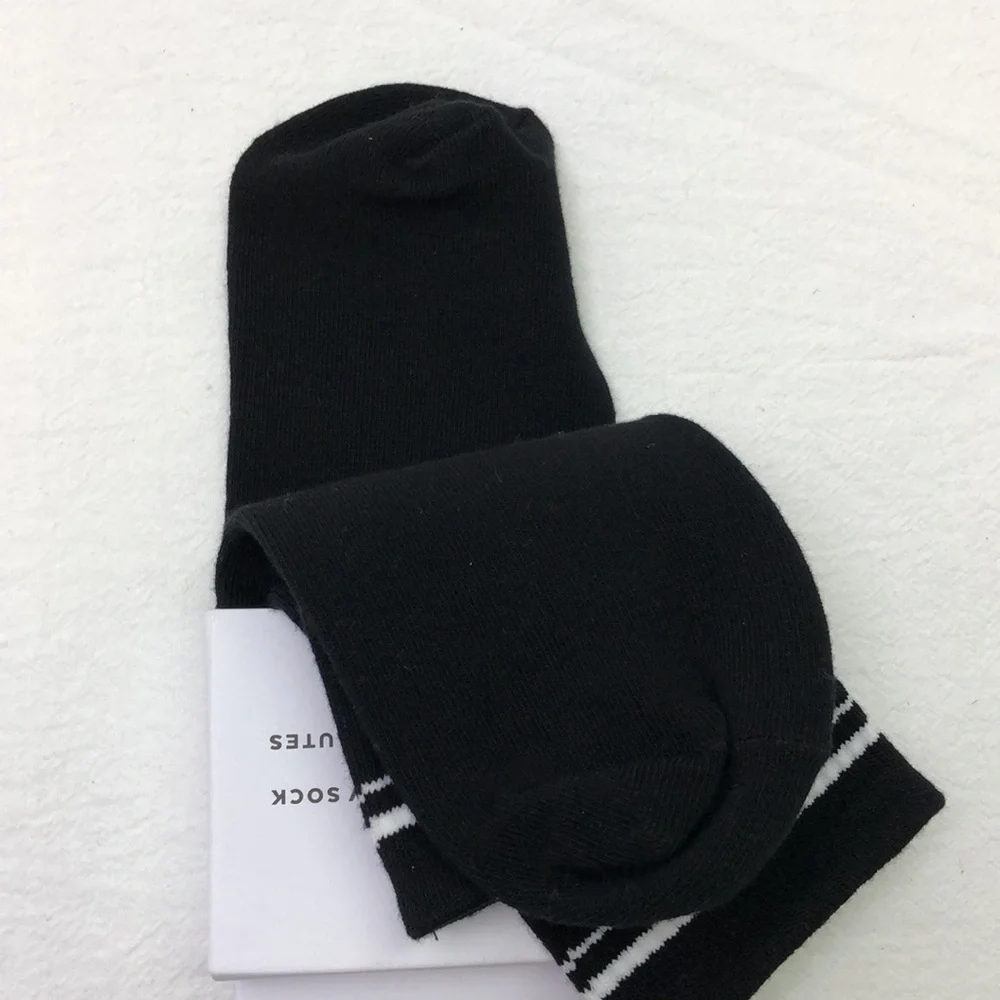 🎆HOT🎆 ALO Yoga Socks 2 Pairs - Picture 4 of 6